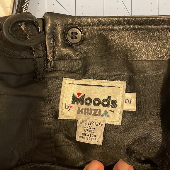 Vintage 80’s Black Leather Mini Skirt Indie Sleaze - Picture 5 of 5